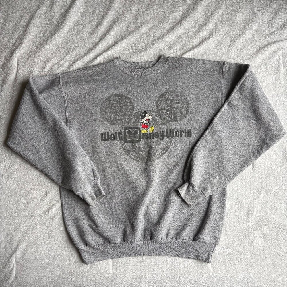 Disney Parks Sweatshirt Mens Medium Gray Walt Disney World Mickey Mouse Crewneck